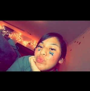 Meet your Posher, Lacrea